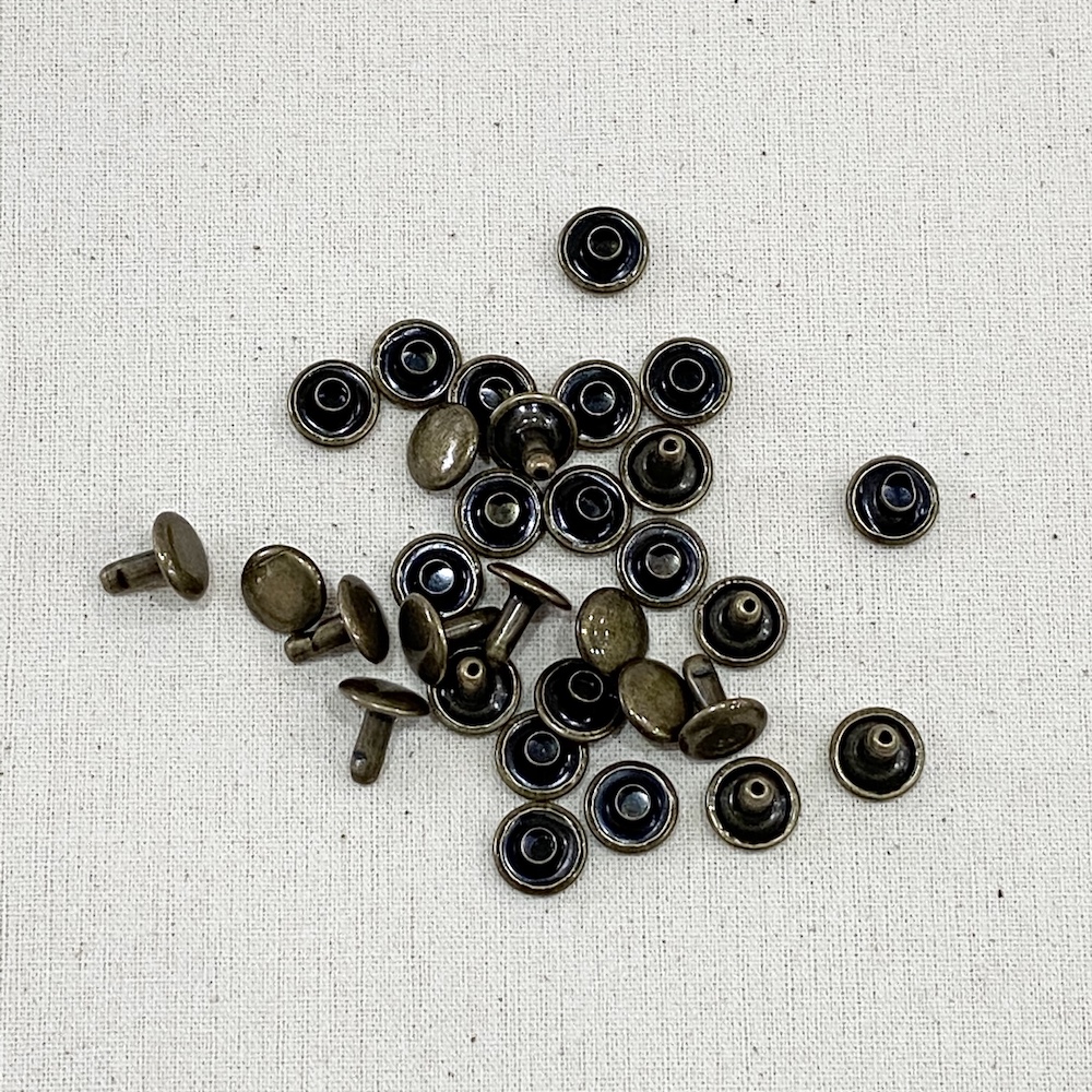 Rivet Button Antique Bronze 8x9mm